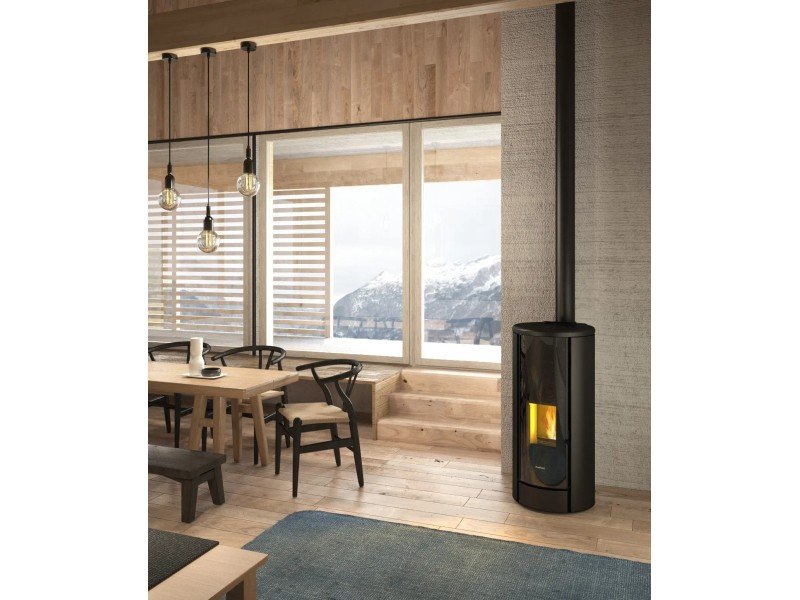Freepoint Breeze salamandra a pellets em aço preta 9,1 kW com controlo automático