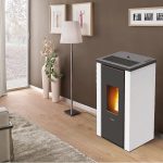 PEGASO Salamandra a pellets Vera em aço branco 7 kW com controlo automático