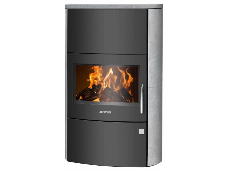 Justus Agero W+ salamandra a lenha preta com pedra-sabão cinzenta 7 kW